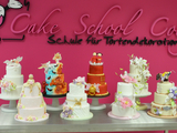 Torten dekorieren lernen in der Kölner Cakeschool